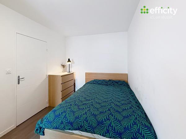 Appartement
         3 pièces
        - 65 m² 200 000 € *