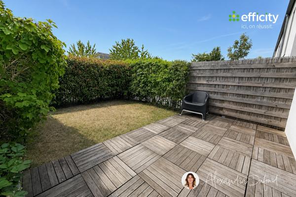 Appartement
         3 pièces
        - 65 m² 200 000 € *
