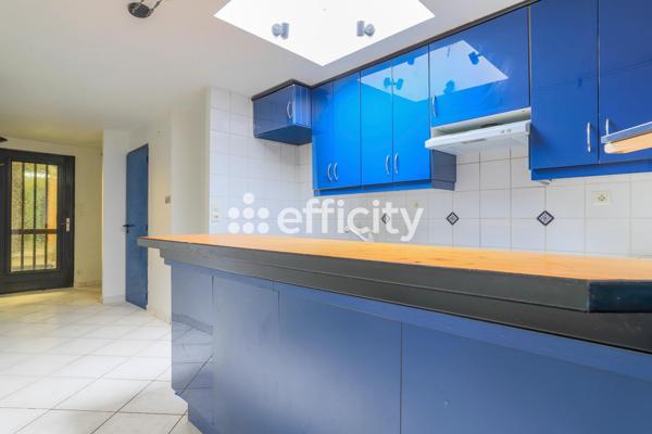 Maison
         3 pièces
        - 66 m² Exclusivité 199 000 € *