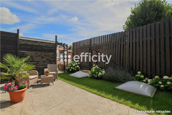Maison
         3 pièces
        - 66 m² Exclusivité 199 000 € *