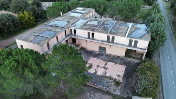 À Vendre à Moltifao (Haute Corse) : “Ancien Hôtel" de 1 500 m2 - Projet de Rénovation