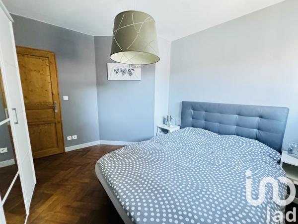 Maison 6 pièces de 150 m² à Sin-le-Noble (59450)