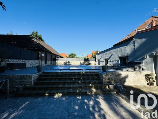 Maison 6 pièces de 150 m² à Sin-le-Noble (59450)