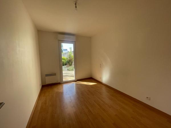 A vendre  secteur La Madeleine à Vannes appartement deux chambres, garage terrasse