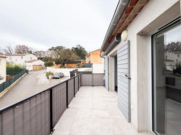 T3 récent avec terrasse et parking ? Fuveau centre à pied ? Résidence intimiste et au calme