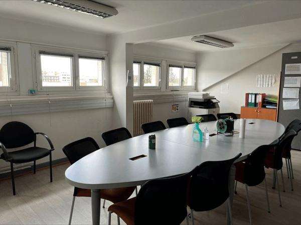 Local commercial 119.6 m² à Schiltigheim 47 ROUTE DE BISCHWILLER 67300 à louer