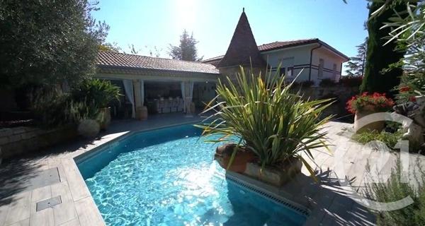 Maison à vendre  30 pièces - 695 m2 PERIGUEUX - 24