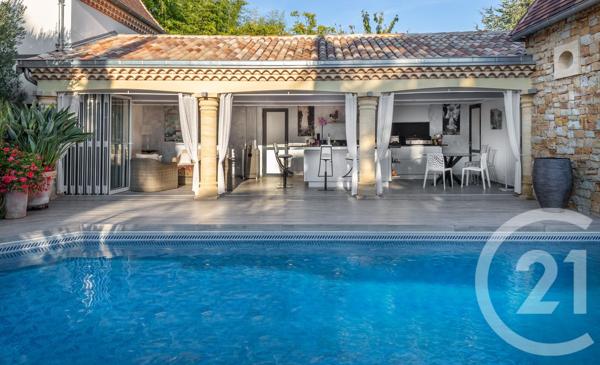 Maison à vendre  30 pièces - 695 m2 PERIGUEUX - 24