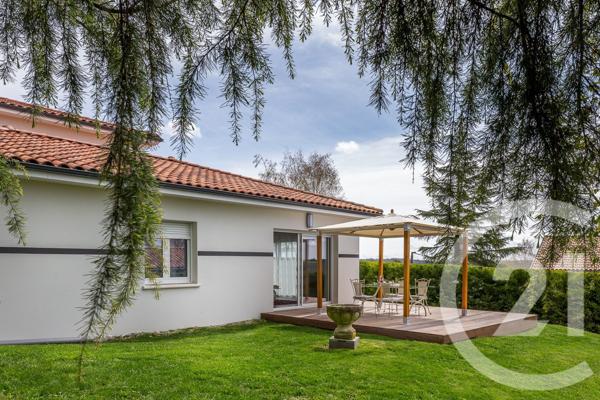 Maison à vendre  30 pièces - 695 m2 PERIGUEUX - 24