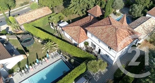 Maison à vendre  30 pièces - 695 m2 PERIGUEUX - 24