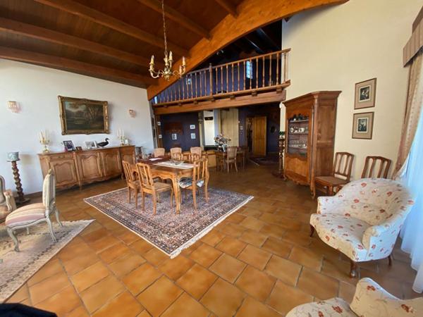 EXCLUSIVITE Maison de 5 pièces avec dépendance/ local d'activité de 3 pièces de 55 m2