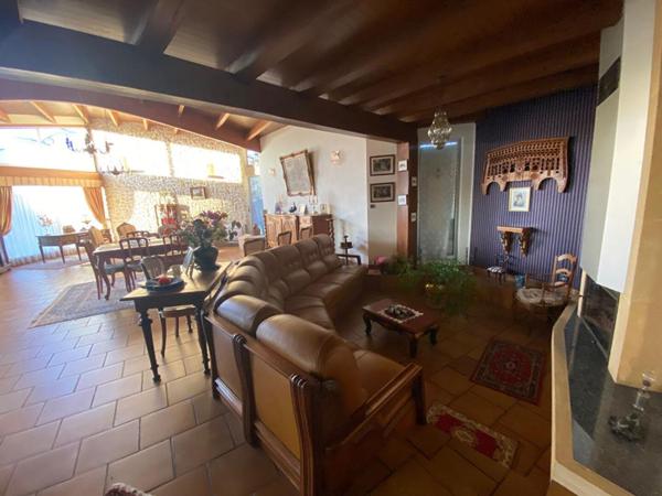 EXCLUSIVITE Maison de 5 pièces avec dépendance/ local d'activité de 3 pièces de 55 m2