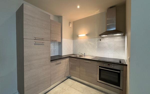 Appartement à vendre    2 pièces • 57,70 m2 Pézenas