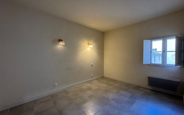 Appartement à vendre    2 pièces • 57,70 m2 Pézenas