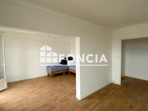 Location Appartement 3 pièces 69.9 m² - 48 AVENUE DES DEUX ROUTES Avignon 84000