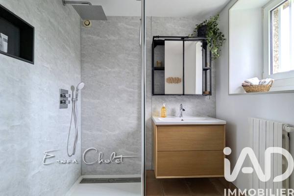 Maison à vendre 8 pièces 190 m² Saint-Étienne-de-Montluc