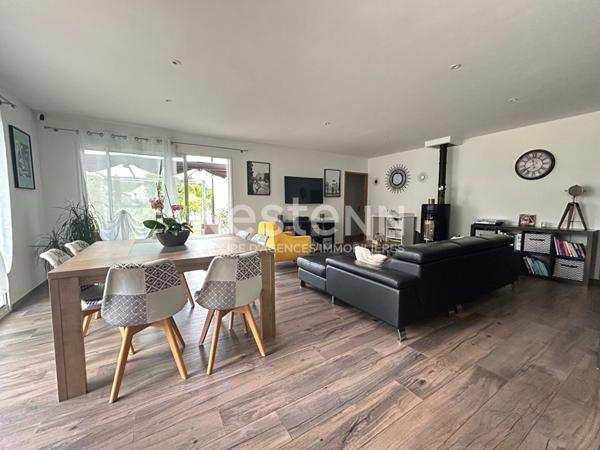 Maison de plain-pied a Berric avec piscine