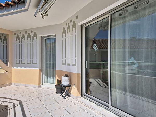 Port Fréjus, T2, dernier étage, terrasse, parking sous-sol