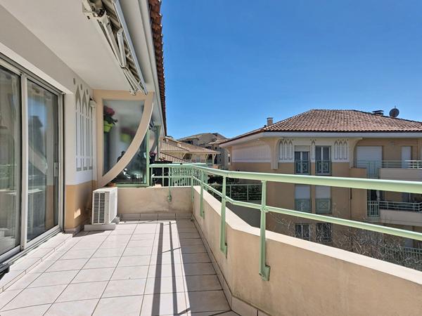 Port Fréjus, T2, dernier étage, terrasse, parking sous-sol