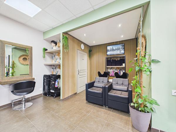 À VENDRE ? Fonds de commerce Salon de coiffure ? 30 000 € ? Touron Nord