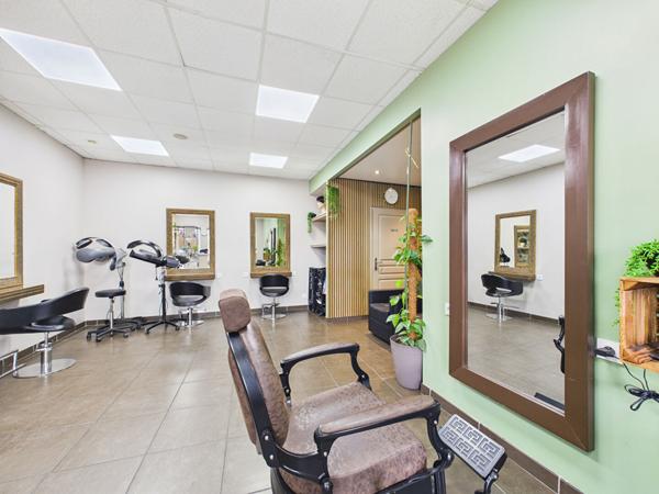 À VENDRE ? Fonds de commerce Salon de coiffure ? 30 000 € ? Touron Nord