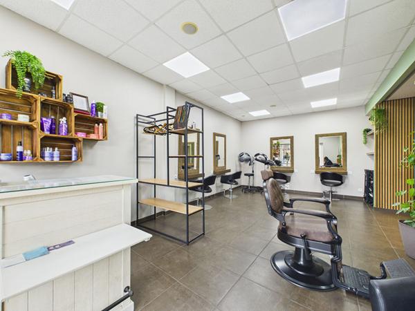 À VENDRE ? Fonds de commerce Salon de coiffure ? 30 000 € ? Touron Nord
