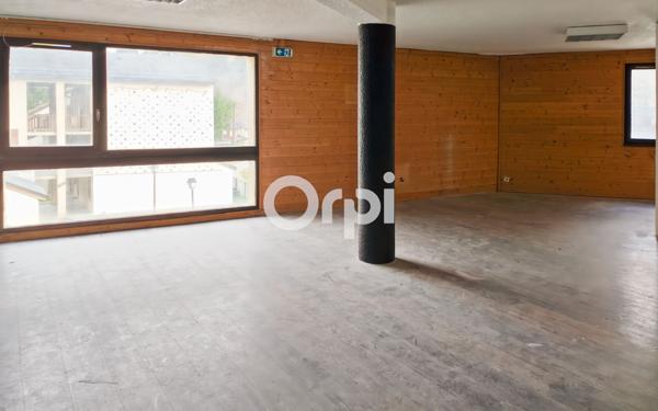 Appartement à vendre    2 pièces • 107,90 m2 Bielle