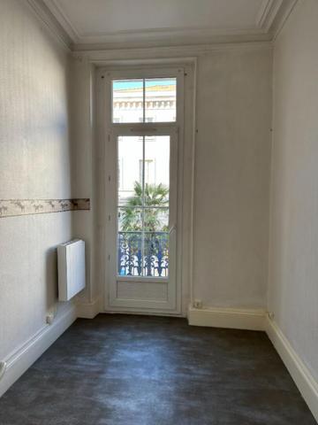 Immeuble de rapport 245 m2  - Centre ville de Rochefort