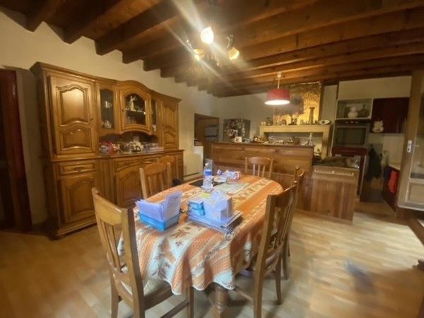 Nouveauté sur LIMAS maison ancienne 105m² hab sur 400m² de terrain