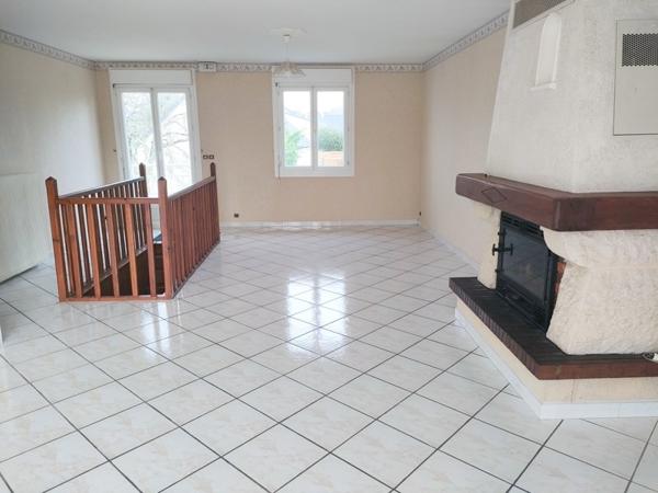 Maison à vendre |  Saint-Étienne-de-Montluc |  6 pièces | 150 m²