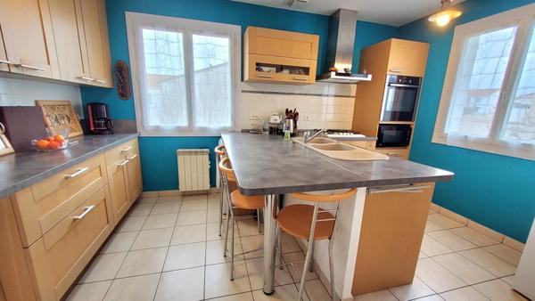 Maison familiale 103m2 avec sous-sol parfaitement entretenue – Mouilleron le Captif proche bourg