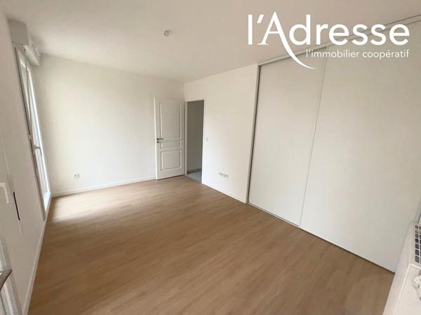 Appartement Saint Pierre Du Perray 2 pièce(s) 46.80 m2