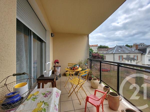 Appartement F3 à vendre  3 pièces - 74 m 2   GUERET  - 23