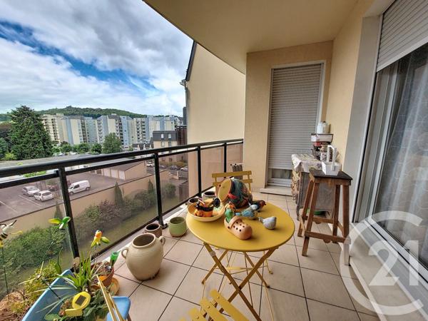 Appartement F3 à vendre  3 pièces - 74 m 2   GUERET  - 23