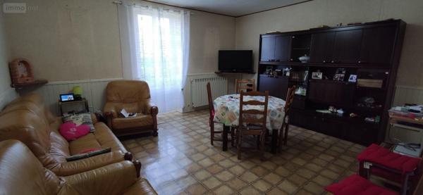 Maison à vendre à Mehun-sur-Yèvre dans le Cher (18500), ref : 142558M