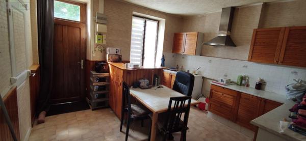 Maison à vendre à Mehun-sur-Yèvre dans le Cher (18500), ref : 142558M