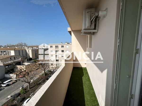 À vendre Appartement 3 pièces 60 m² - Orange 84100