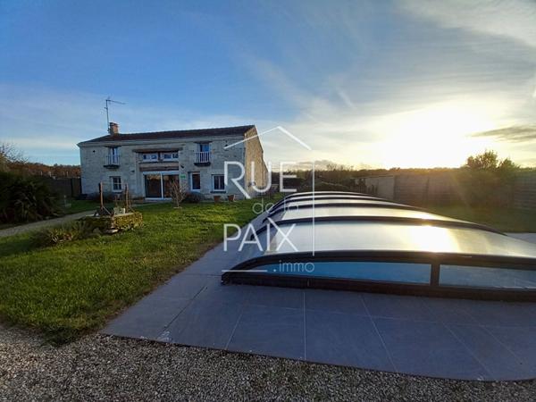 86120 BOURNAND Ensemble immobilier Bournand