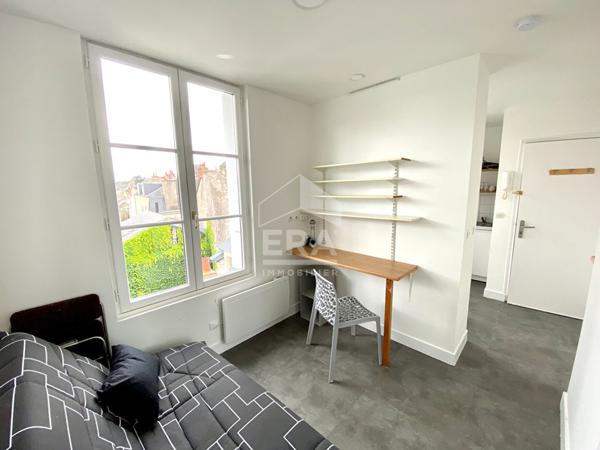 STUDIO / T1 MEUBLE A LOUER - BLOIS - HYPERCENTRE-VILLE, PROCHE TOUTES COMMODITES