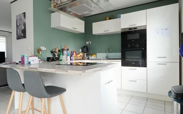 Maison à vendre    6 pièces • 116,79 m2 Thézy-Glimont