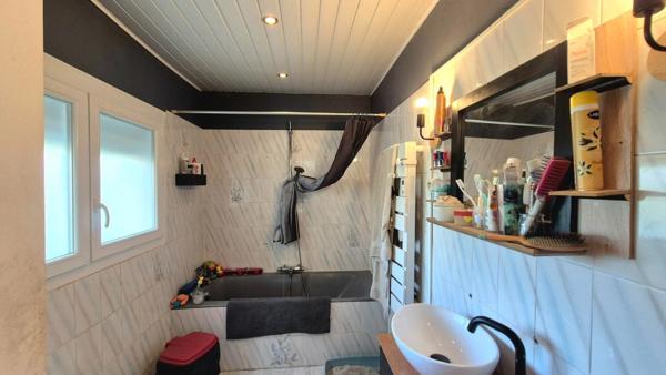 Maison plain pied 5 pièces VERNET LES BAINS (66 )