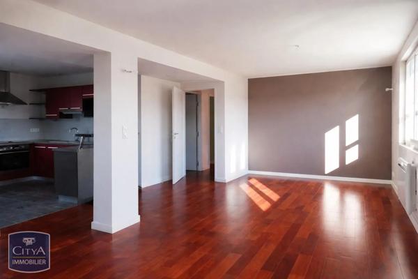 Appartement à louer 3 pièces 73.34m² Besançon (25000)