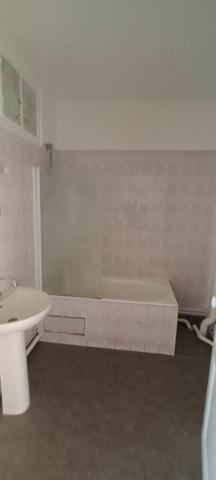 Appartement à louer    3 pièces • 70,79 m2 Chelles