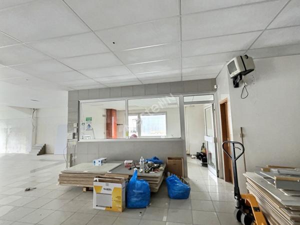 Entrepôt/local industriel 550m² .Proche Zone Leclerc Betting