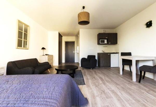 INVESTISSEMENT LOCATIF – Yzeure – Résidence Seniors Les Jardins du Danube - 6,21% de rentabilité