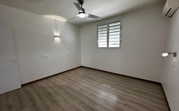 Maison à vendre    5 pièces •  Le Moule