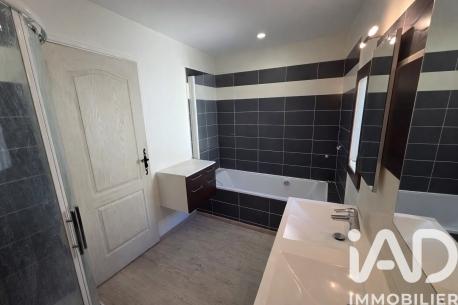 Location maison 3 pièces 65 m² Meynes