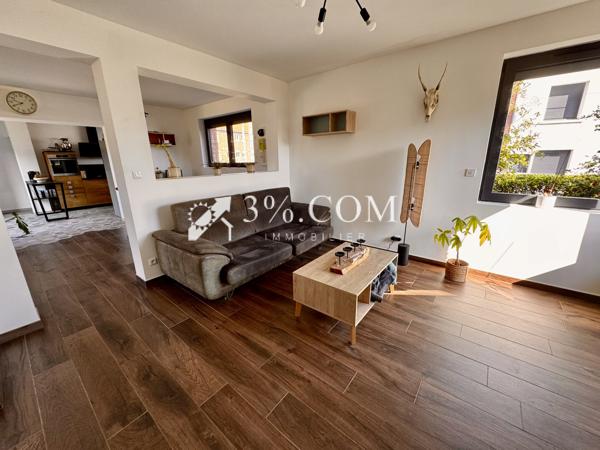 Maison
                                                                                                                                                                                                                                                                                                                        5 pièce(s)                                                                                                                                                                                                          2 chambre(s)                                                                                                                                                                                                          103  m²