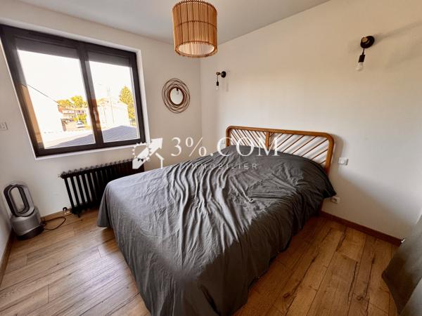 Maison
                                                                                                                                                                                                                                                                                                                        5 pièce(s)                                                                                                                                                                                                          2 chambre(s)                                                                                                                                                                                                          103  m²