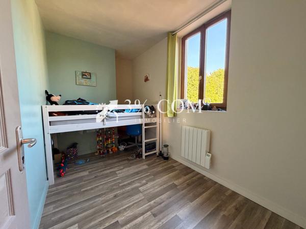 Maison
                                                                                                                                                                                                                                                                                                                        5 pièce(s)                                                                                                                                                                                                          4 chambre(s)                                                                                                                                                                                                          121  m²